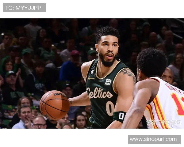 布朗：塔图姆一直都非常活跃 几乎每次出征客场和会议他都参与